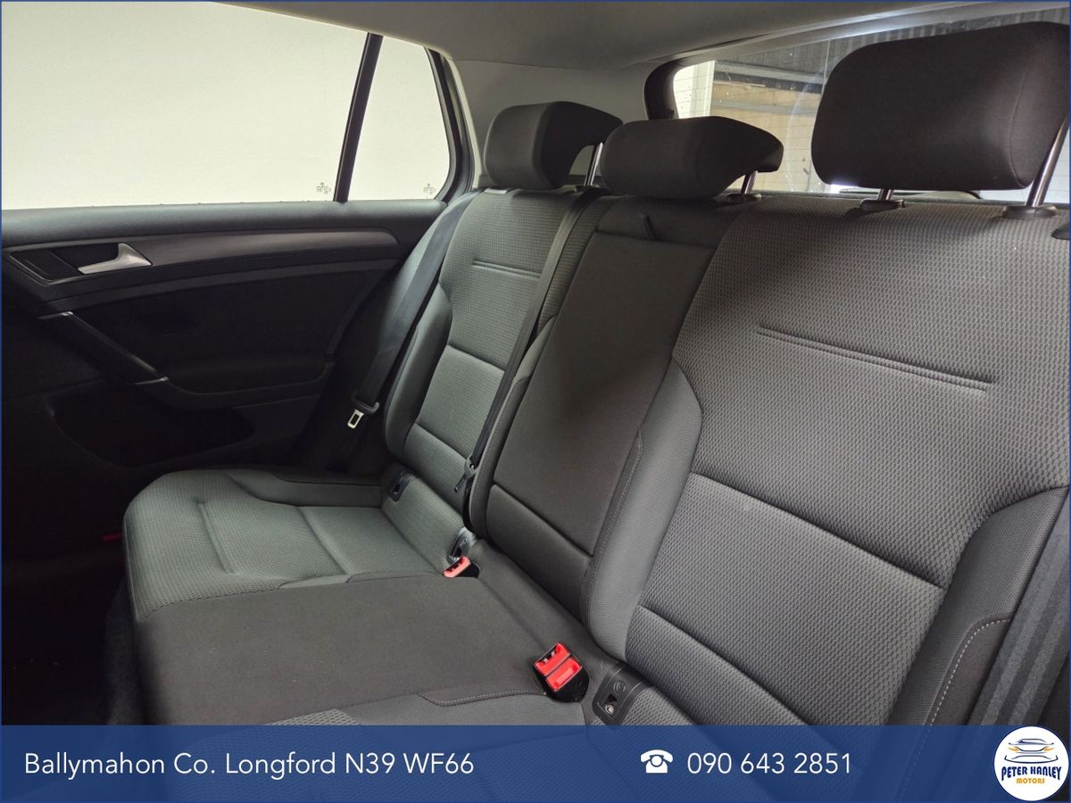 Volkswagen Golf Golf Se Navigation Tsi Bmt  SE Navigation  TSi 125 BlueMotion Start/Stop