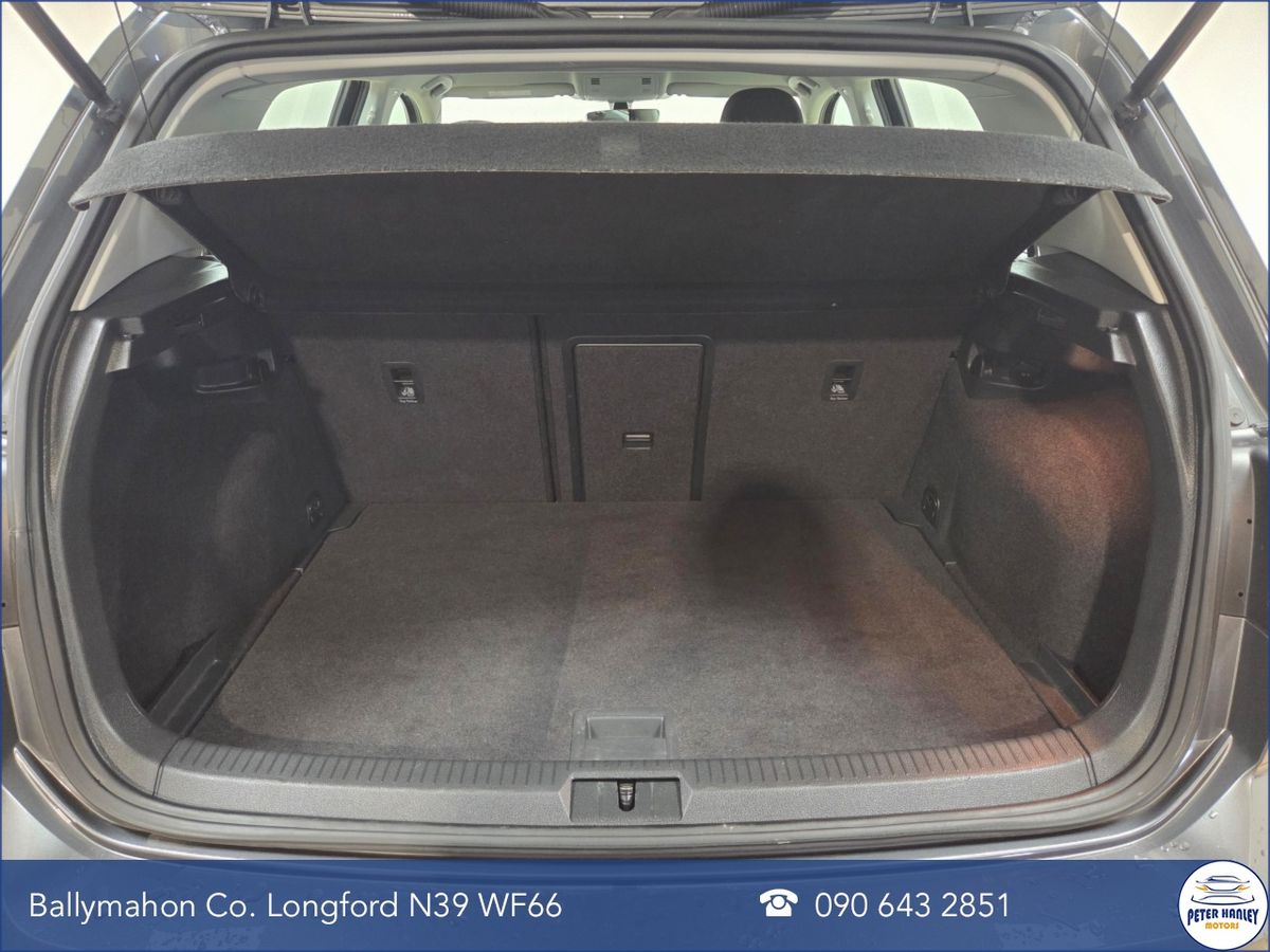 Volkswagen Golf Golf Se Navigation Tsi Bmt  SE Navigation  TSi 125 BlueMotion Start/Stop