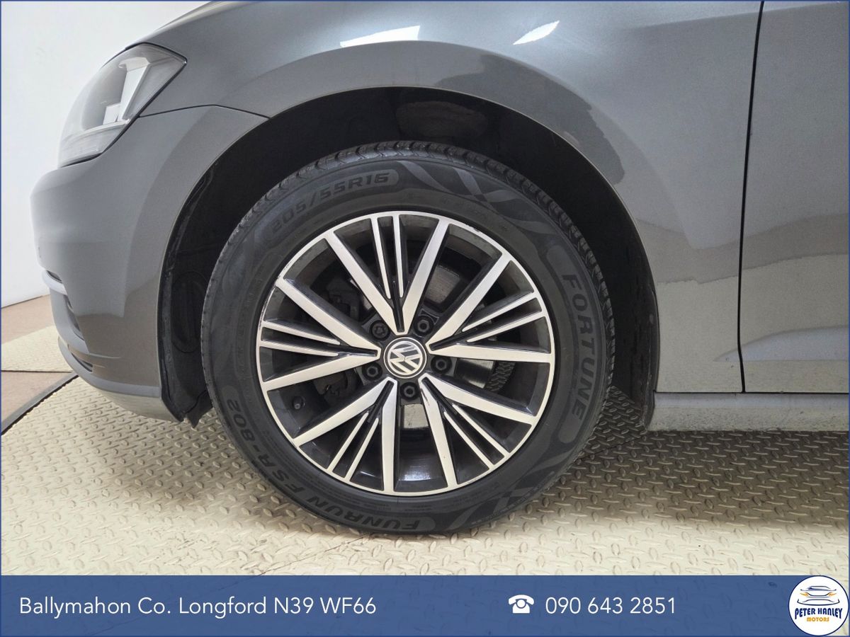 Volkswagen Golf Golf Se Navigation Tsi Bmt  SE Navigation  TSi 125 BlueMotion Start/Stop