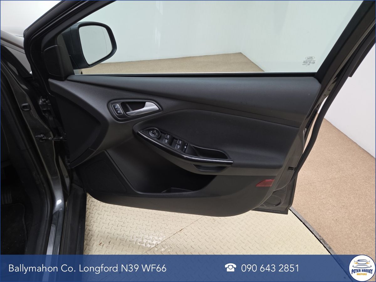 Ford Focus Focus Titanium Tdci  Titanium Navigation  1.5 TDCi 120 Start/Stop