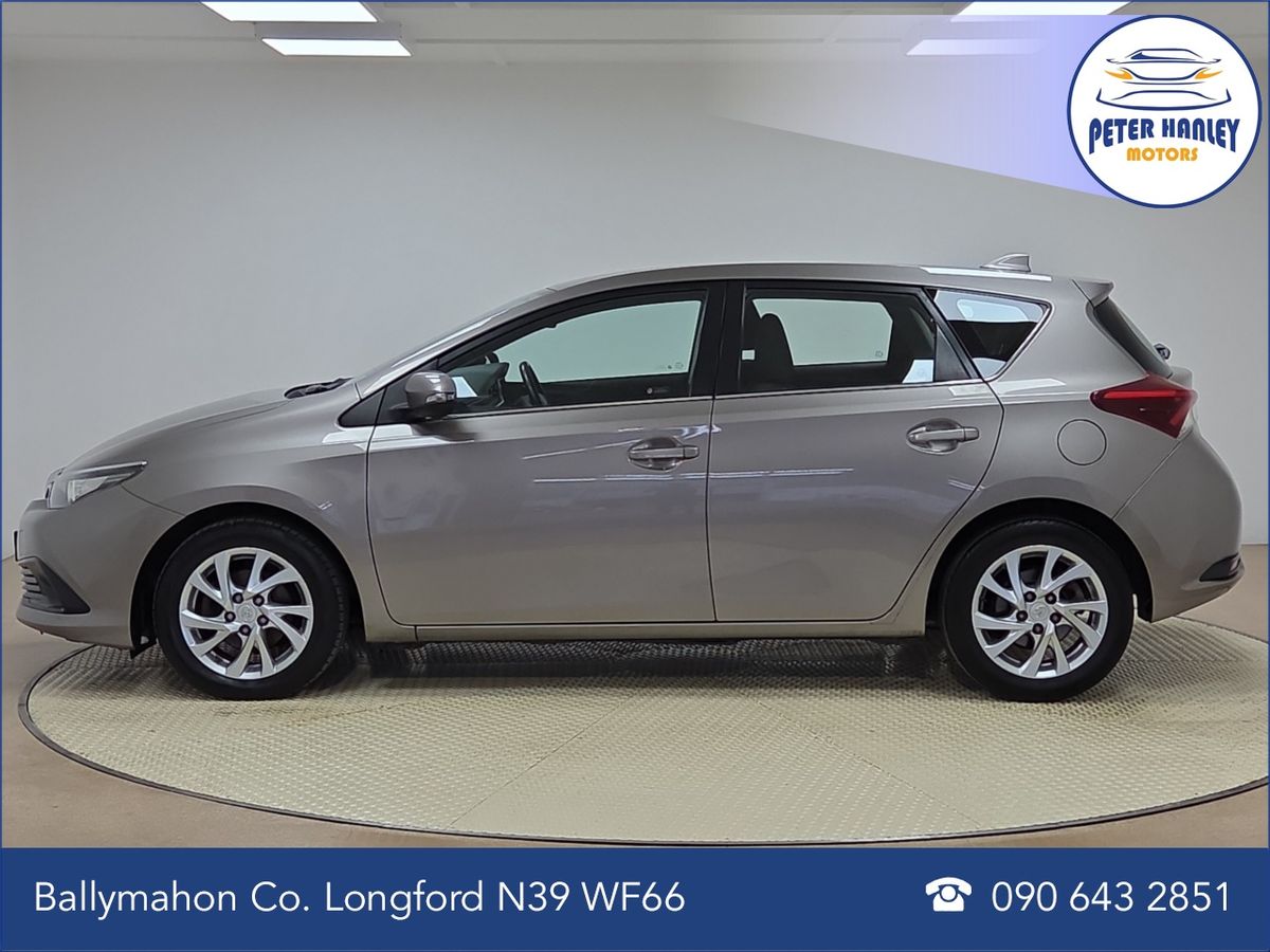 Toyota Auris 1.4 D-4D (90) 5Dr Luna