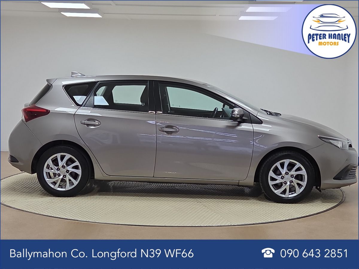 Toyota Auris 1.4 D-4D (90) 5Dr Luna