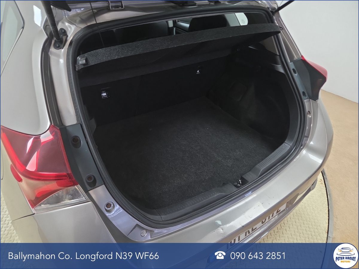 Toyota Auris 1.4 D-4D (90) 5Dr Luna