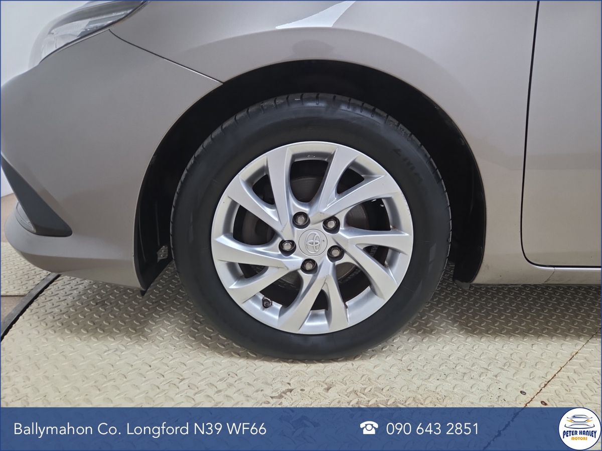 Toyota Auris 1.4 D-4D (90) 5Dr Luna