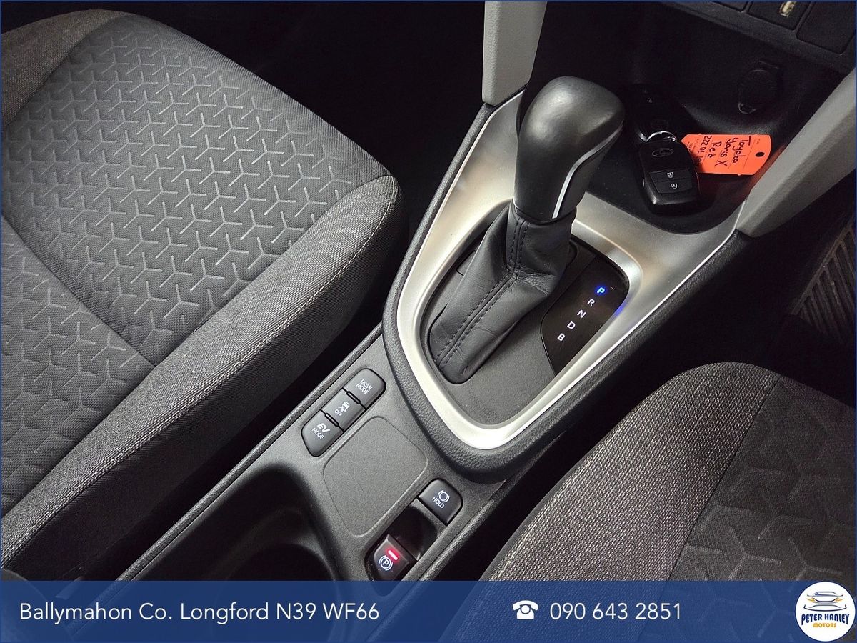 Toyota Yaris Cross 1.5 Hybrid CVT Luna