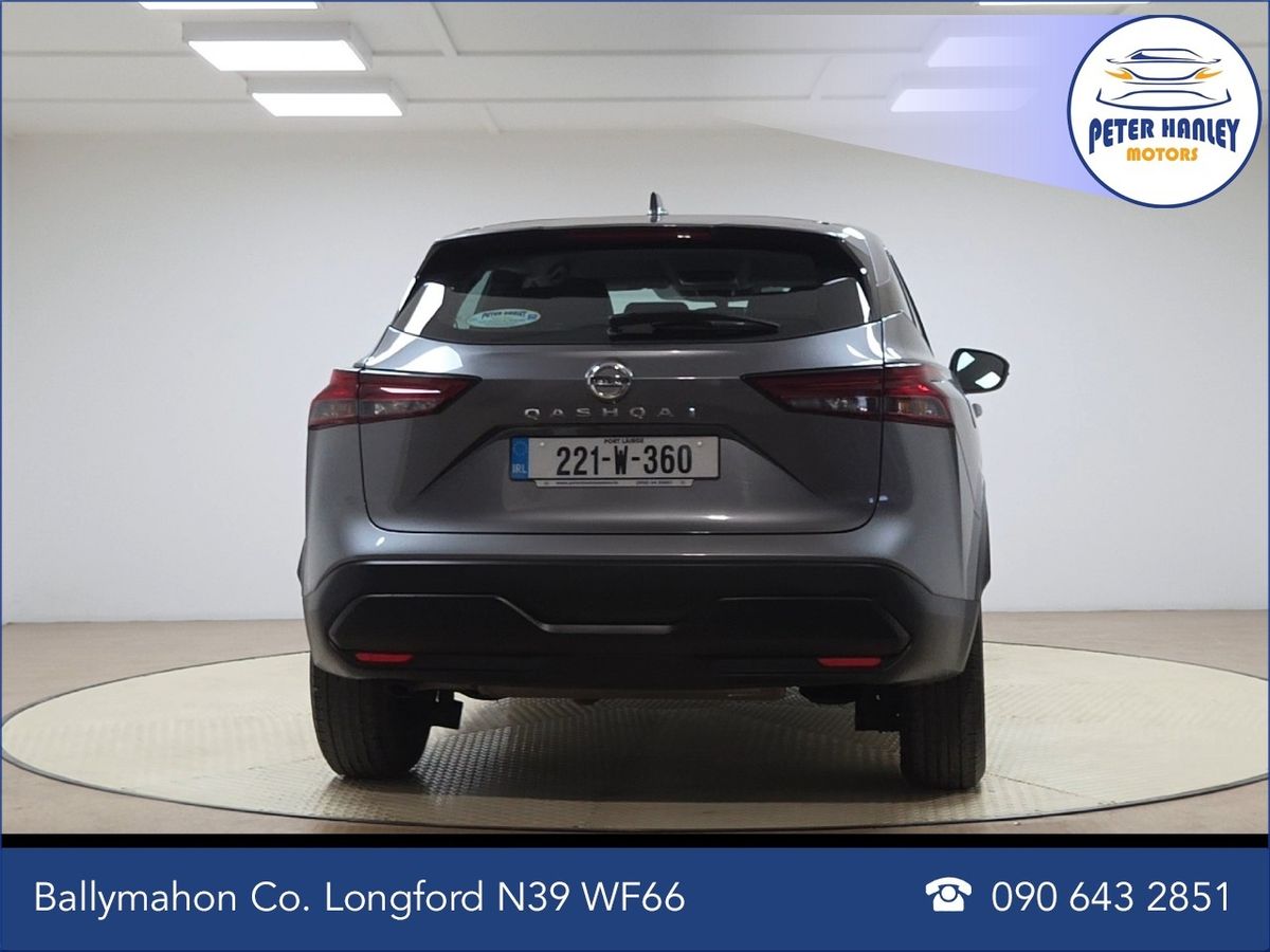 Nissan Qashqai 1.3 PET MILD HYBRID SV
