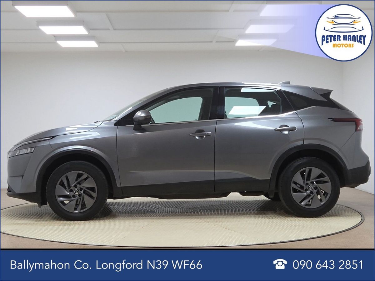 Nissan Qashqai 1.3 PET MILD HYBRID SV
