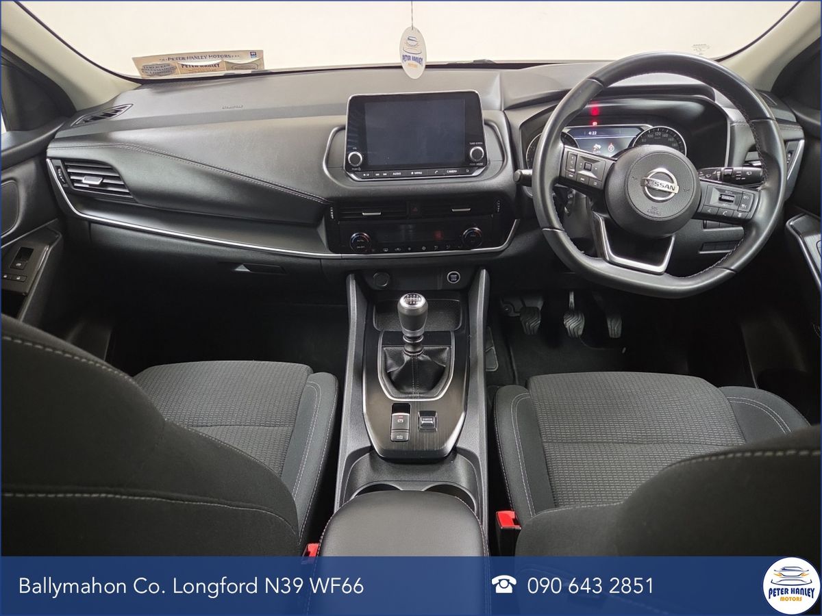 Nissan Qashqai 1.3 PET MILD HYBRID SV