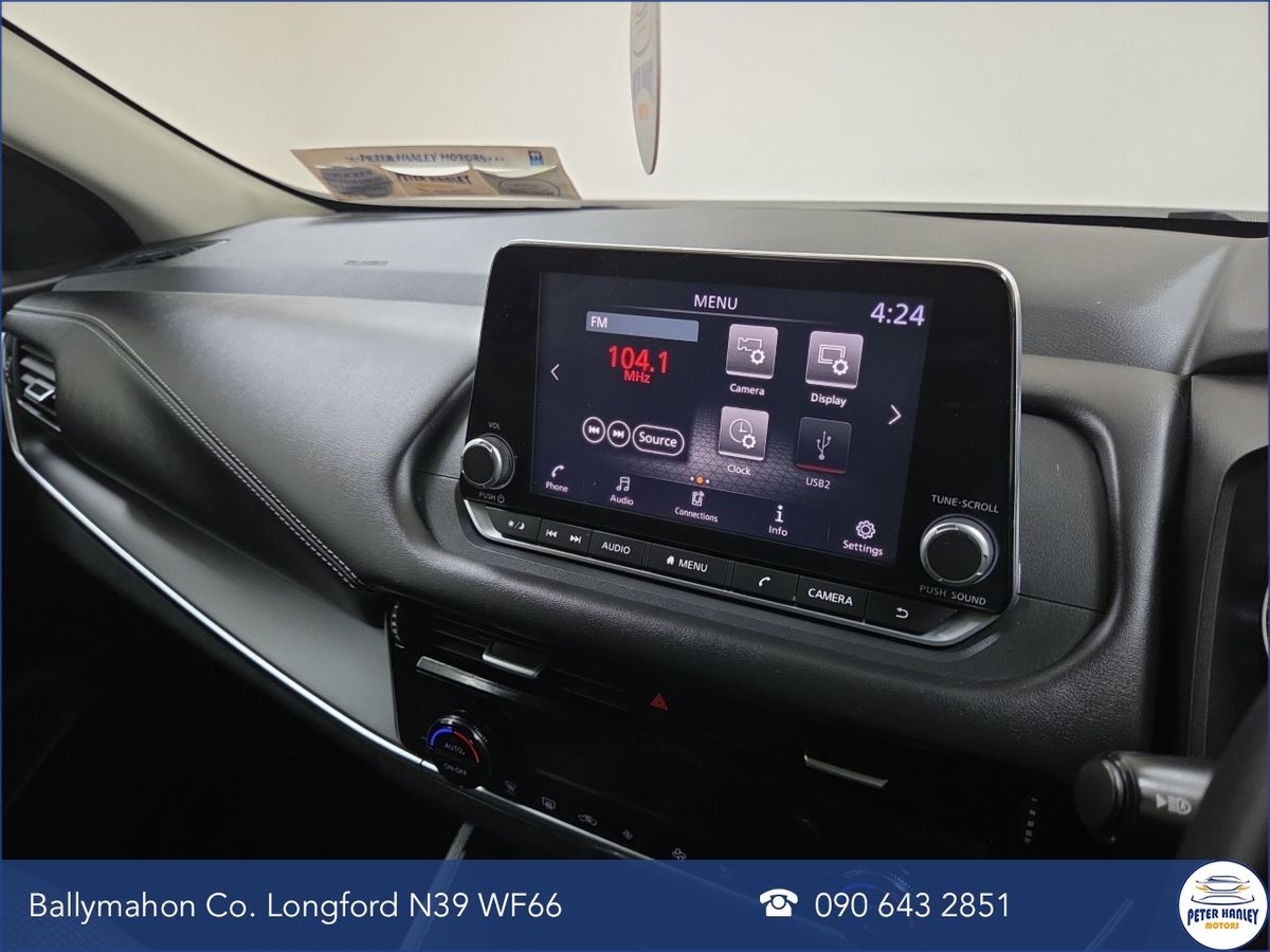 Nissan Qashqai 1.3 PET MILD HYBRID SV