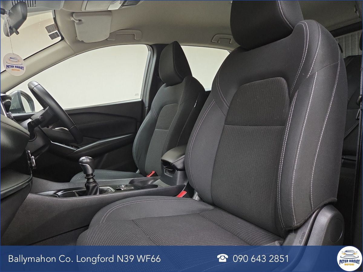 Nissan Qashqai 1.3 PET MILD HYBRID SV