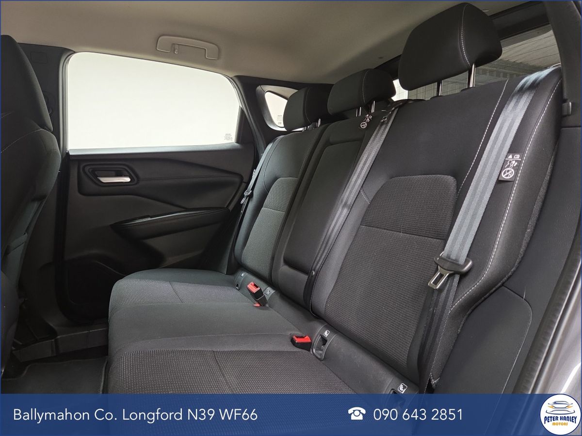 Nissan Qashqai 1.3 PET MILD HYBRID SV