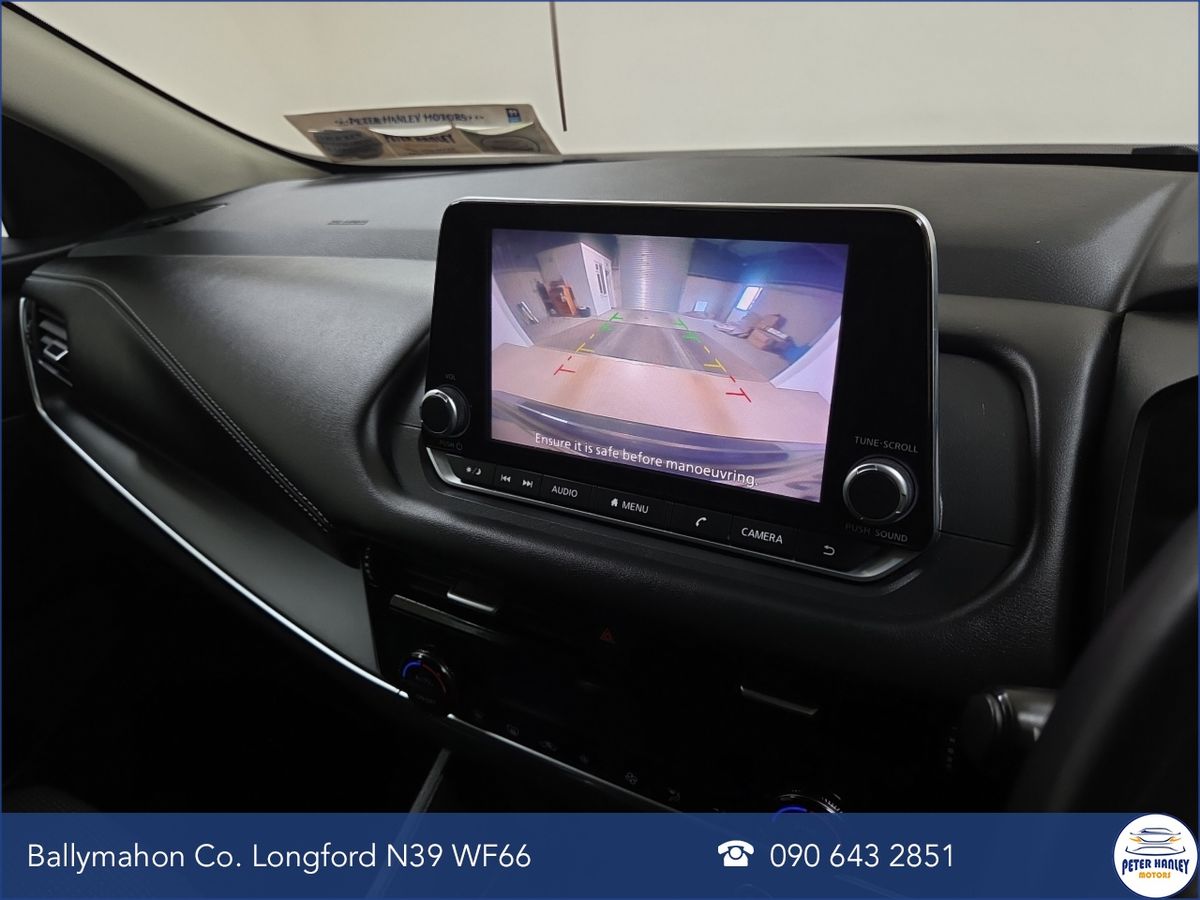 Nissan Qashqai 1.3 PET MILD HYBRID SV