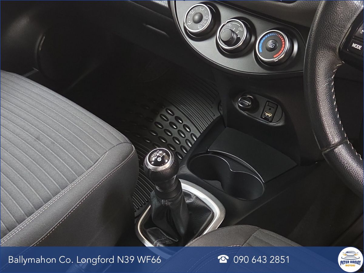 Toyota Yaris 1.0 VVT-i 5Dr Luna