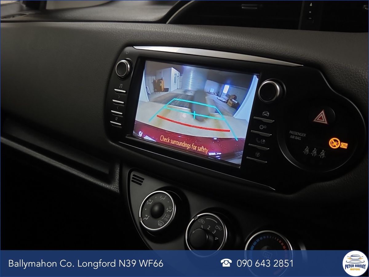 Toyota Yaris 1.0 VVT-i 5Dr Luna