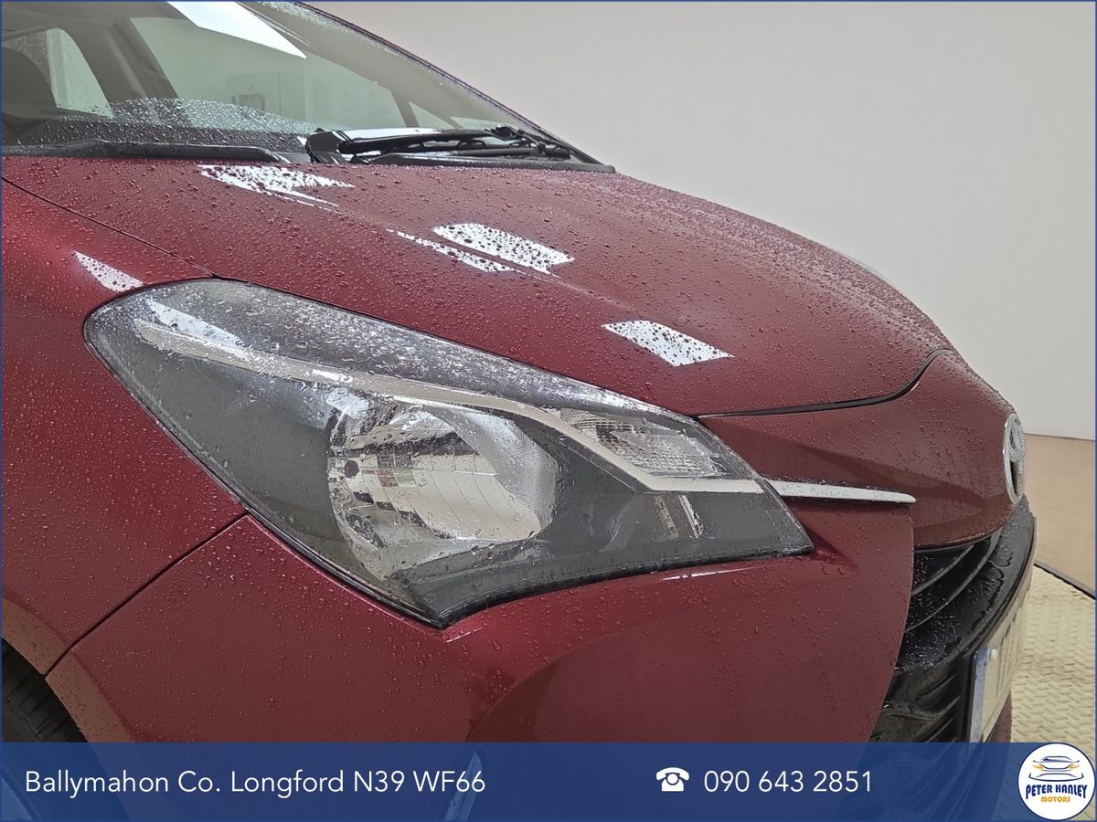 Toyota Yaris 1.0 VVT-i 5Dr Luna