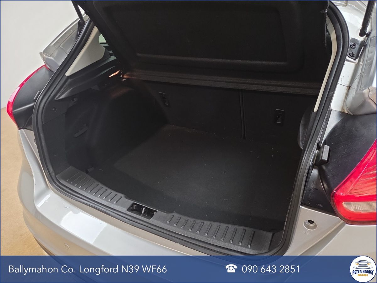 Ford Focus Focus Zetec Edition Tdci  Zetec Edition  1.5 TDCi 120 Start/Stop