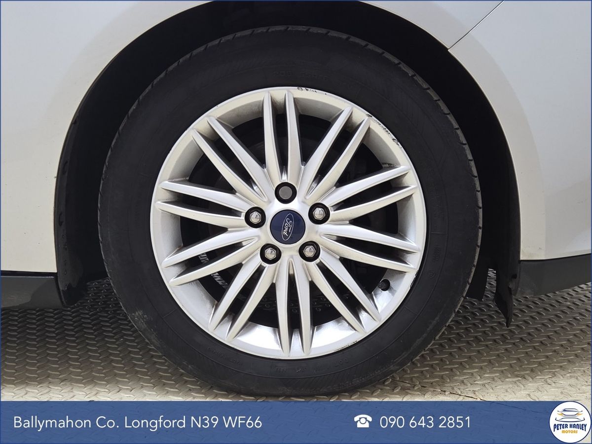 Ford Focus Focus Zetec Edition Tdci  Zetec Edition  1.5 TDCi 120 Start/Stop