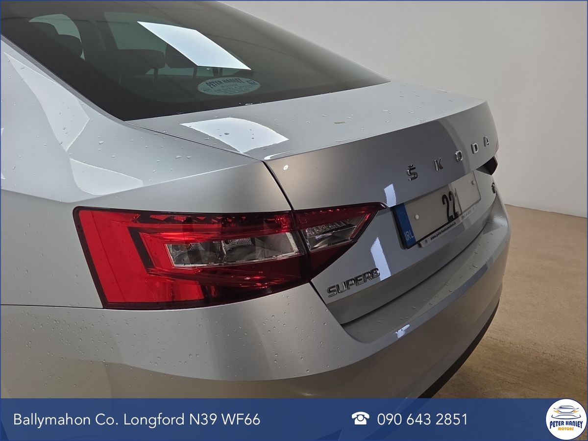 Skoda Superb Superb Se Tech Iv Phev S-A  SE Technology  TSi 218 13kWh PHEV DSG6 Auto Start/Stop