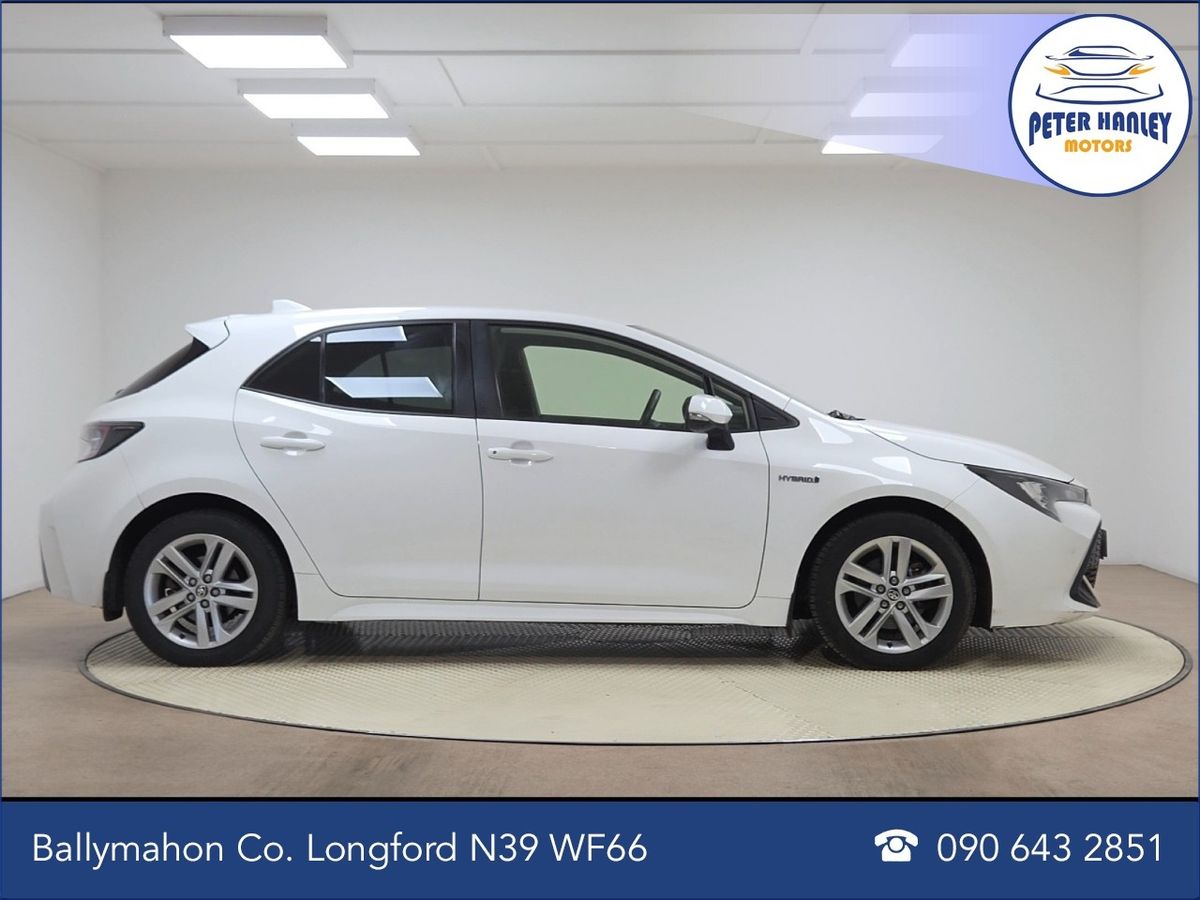 Toyota Corolla 1.8 Hybrid Luna Hatchback