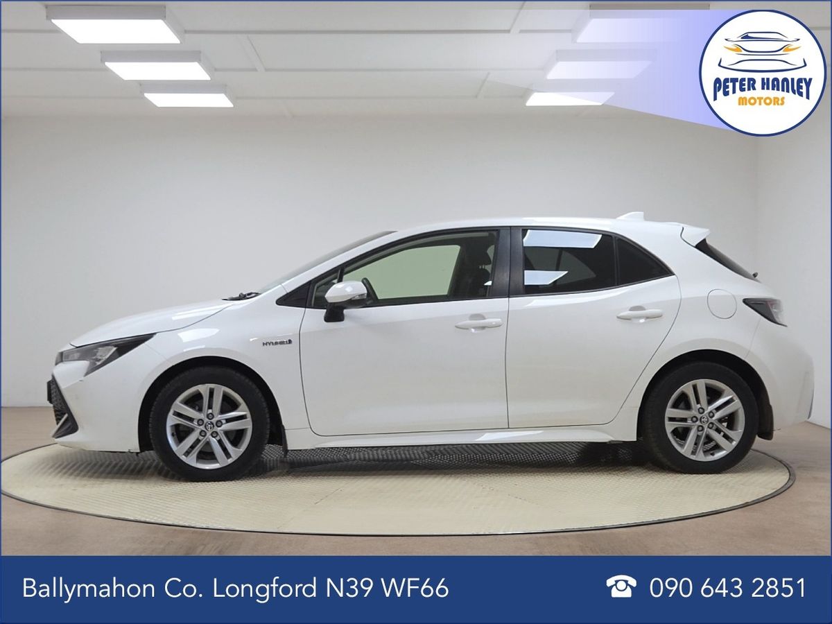 Toyota Corolla 1.8 Hybrid Luna Hatchback