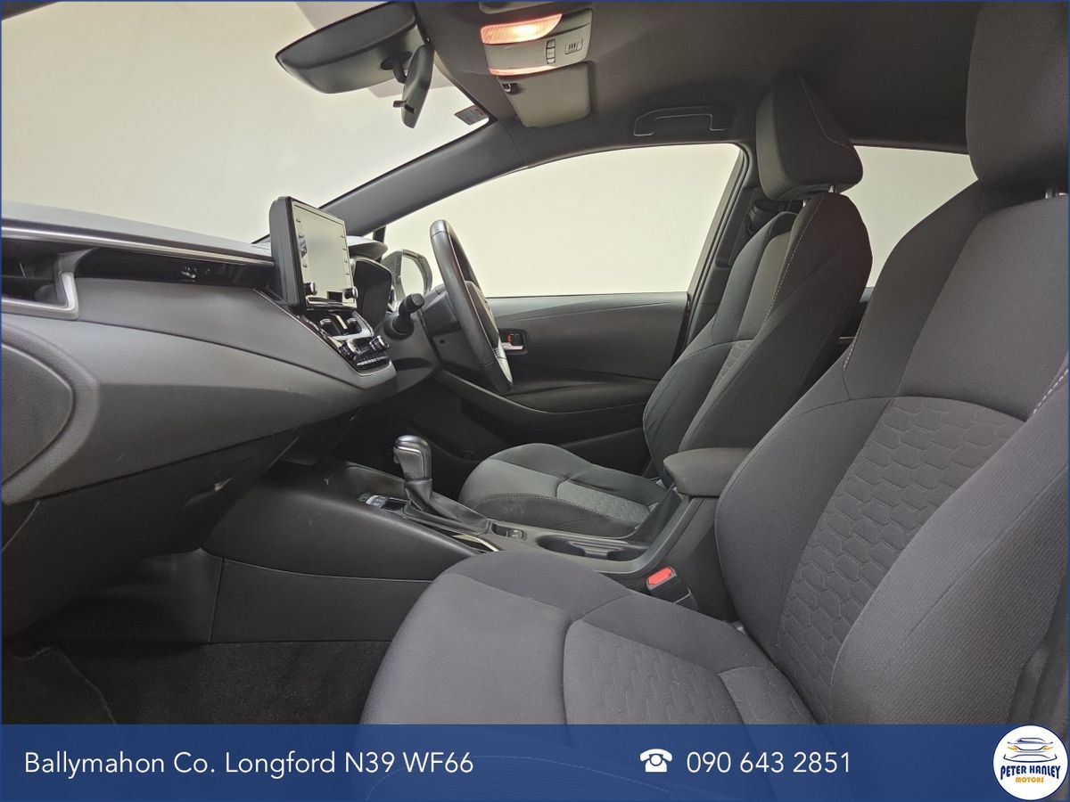 Toyota Corolla 1.8 Hybrid Luna Hatchback