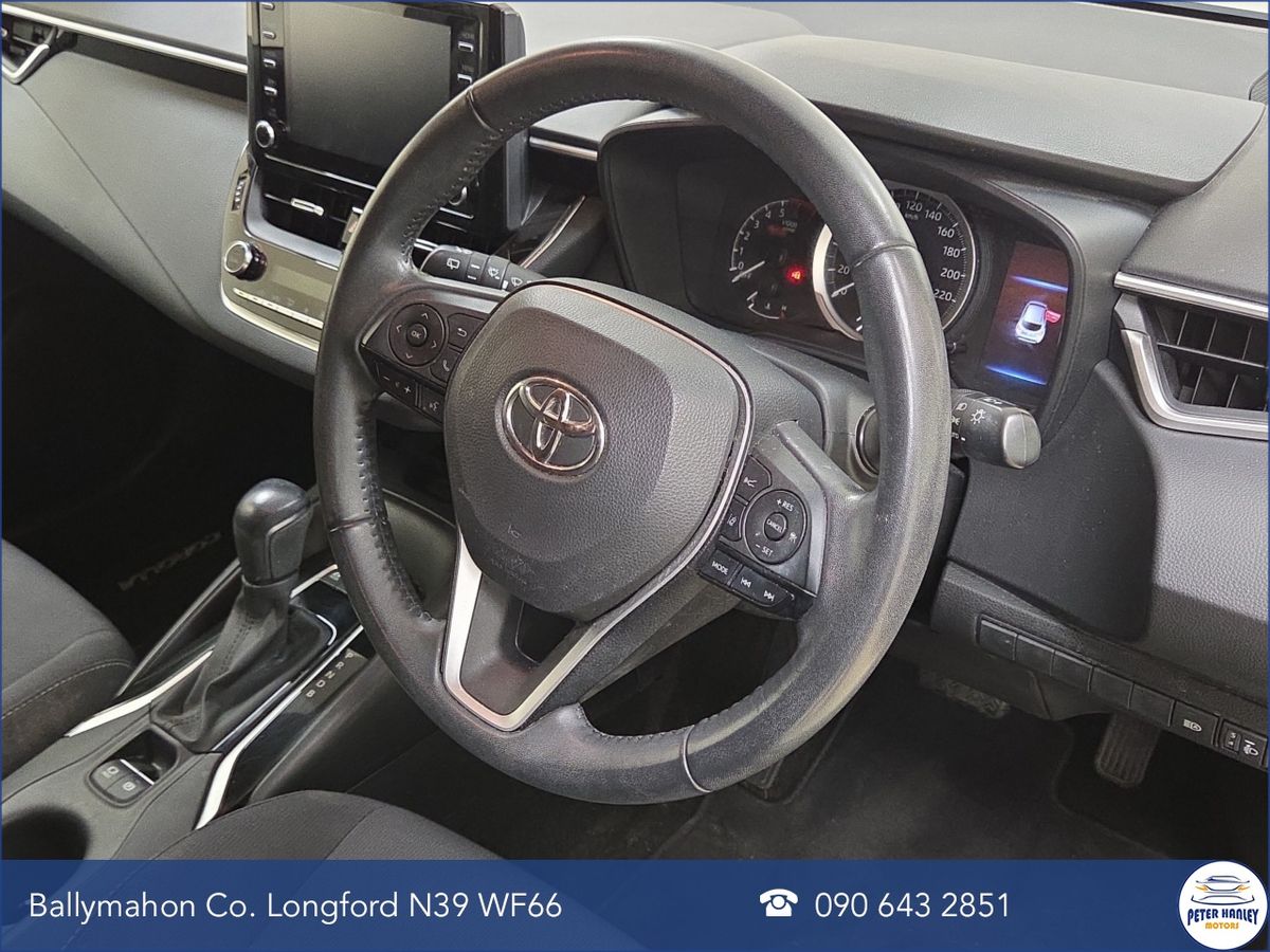 Toyota Corolla 1.8 Hybrid Luna Hatchback
