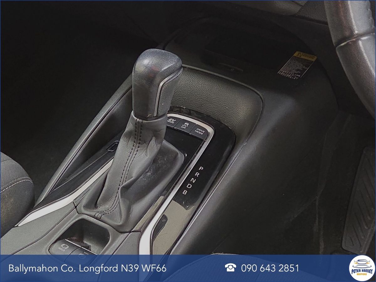 Toyota Corolla 1.8 Hybrid Luna Hatchback