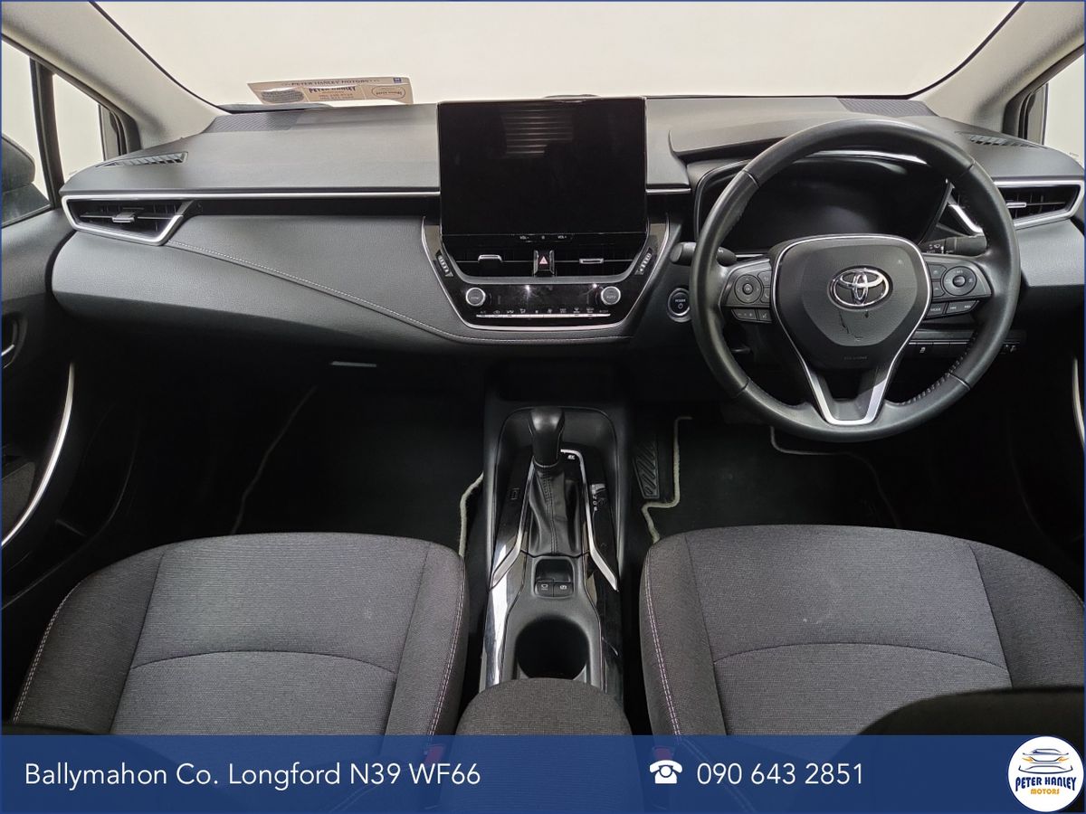 Toyota Corolla 1.8 Hybrid Luna Saloon