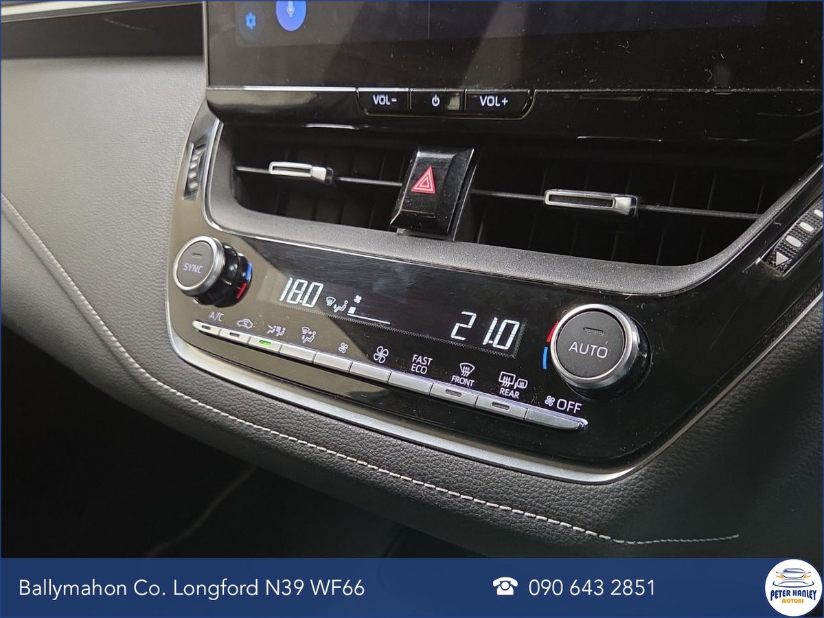 Toyota Corolla 1.8 Hybrid Luna Saloon