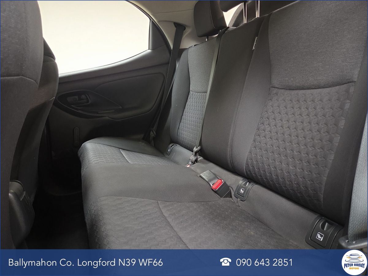 Toyota Yaris Yaris Hybrid Luna