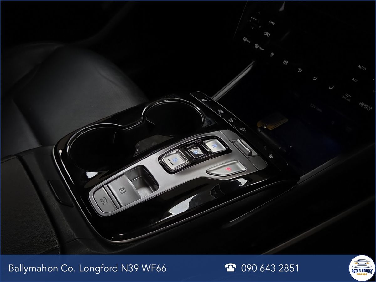 Hyundai Tucson 2WD Executive HEV Auto