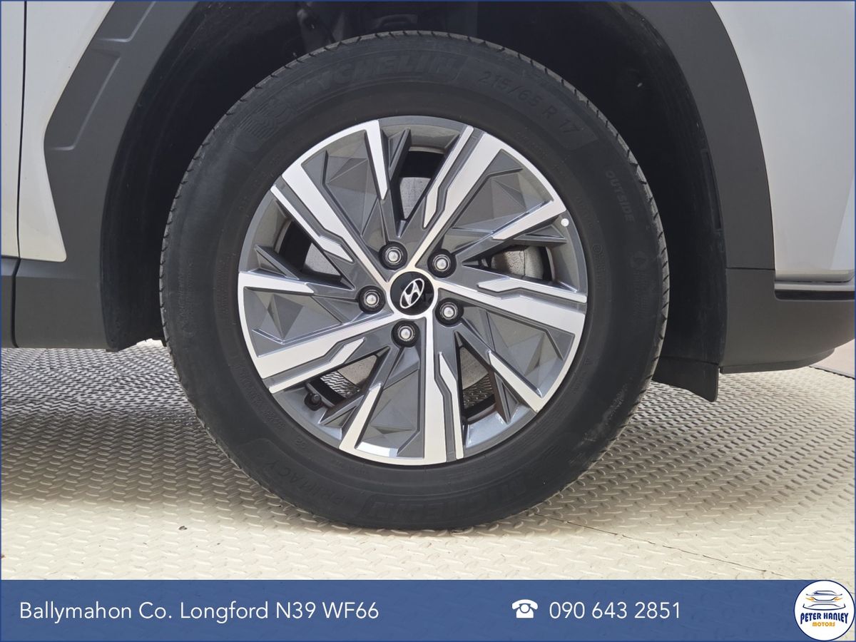 Hyundai Tucson 2WD Executive HEV Auto