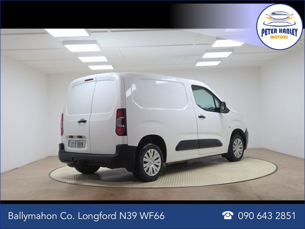 Citroen Berlingo TOUCH BlueHDi 100 S&S MWB 5 seats