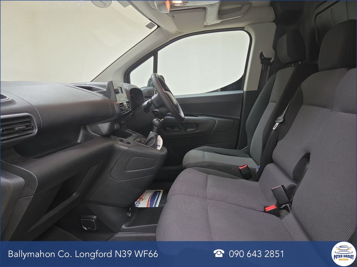 Citroen Berlingo TOUCH BlueHDi 100 S&S MWB 5 seats