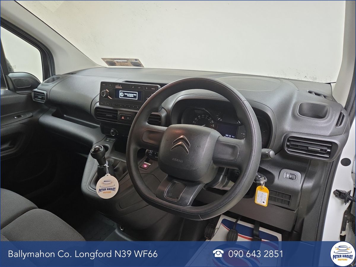 Citroen Berlingo TOUCH BlueHDi 100 S&S MWB 5 seats