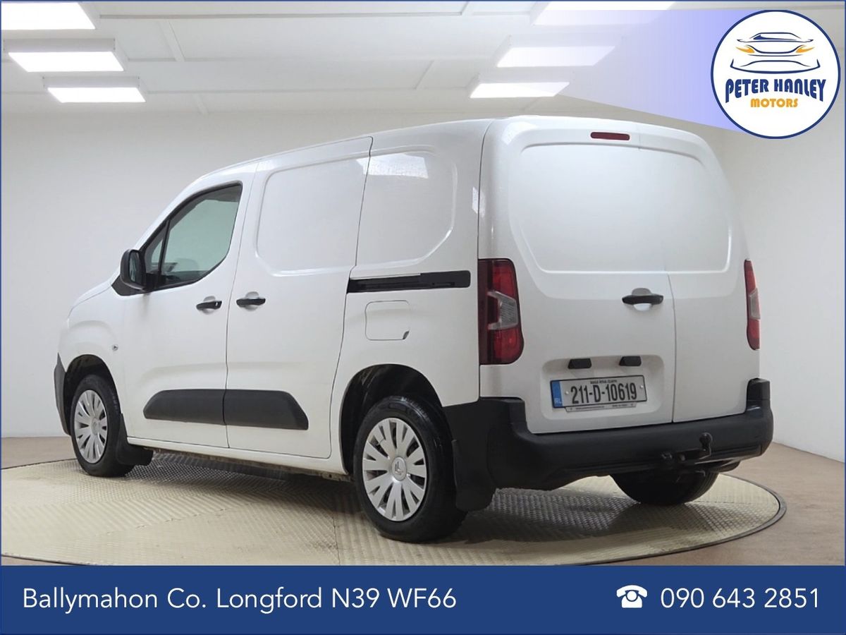 Citroen Berlingo TOUCH BlueHDi 100 S&S MWB 5 seats
