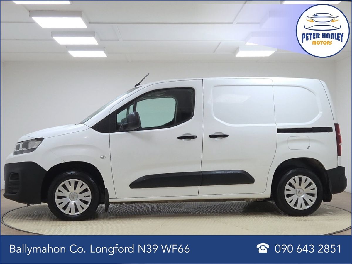 Citroen Berlingo TOUCH BlueHDi 100 S&S MWB 5 seats
