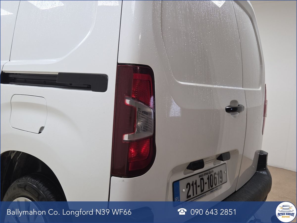 Citroen Berlingo TOUCH BlueHDi 100 S&S MWB 5 seats