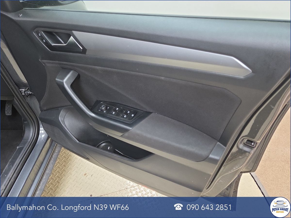 Volkswagen T-Roc T-ROC EDITION 75 1.0TSI M6F 116HP