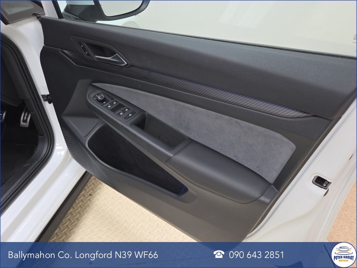 Volkswagen Golf 2.0 TDI 150HP R-Line