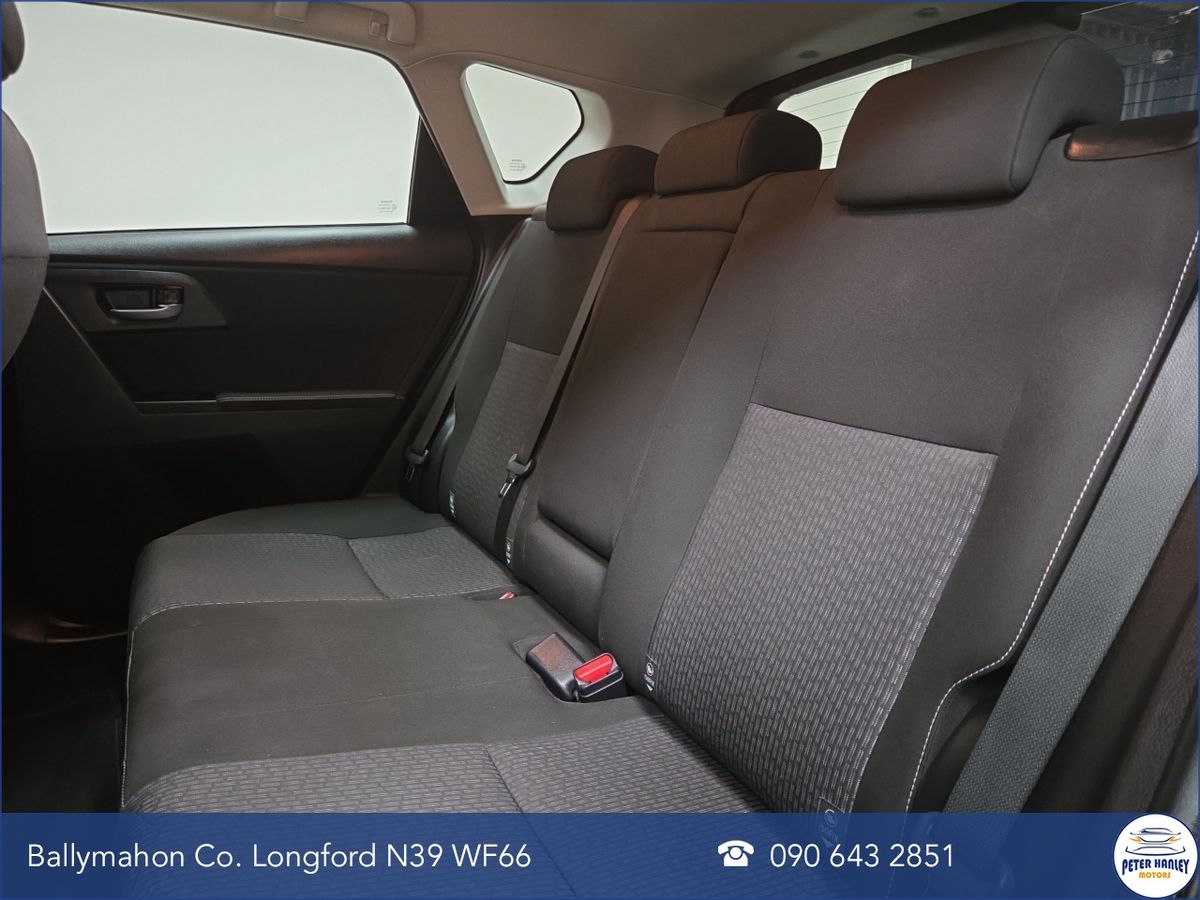 Toyota Auris D-4D 90 (1.4) 5Dr Luna