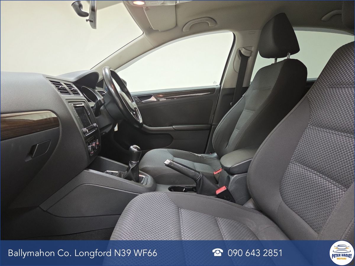 Volkswagen Jetta Jetta Se Bluemotion Tech Tdi  SE  TDi 110 BlueMotion Start/Stop