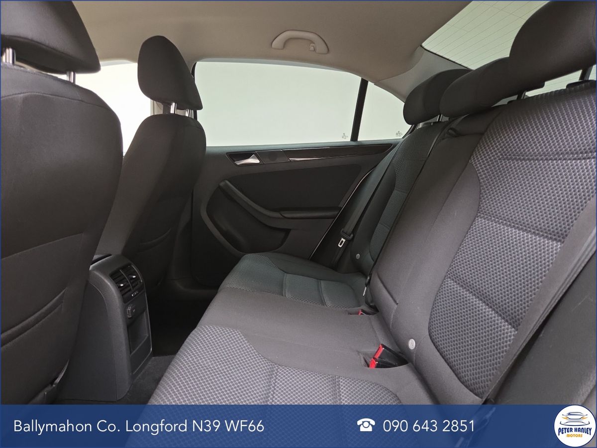 Volkswagen Jetta Jetta Se Bluemotion Tech Tdi  SE  TDi 110 BlueMotion Start/Stop