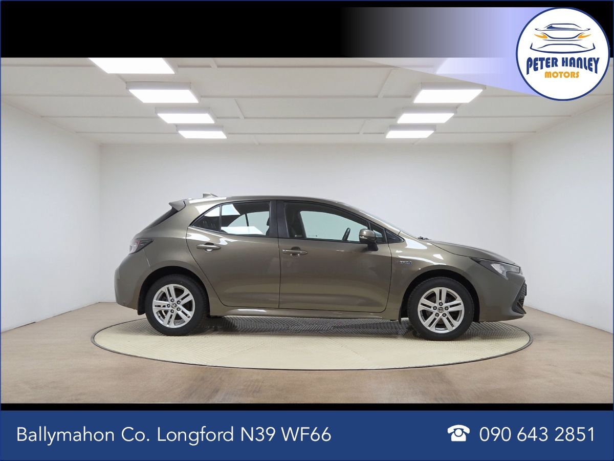 Toyota Corolla 1.8 Hybrid Luna Hatchback