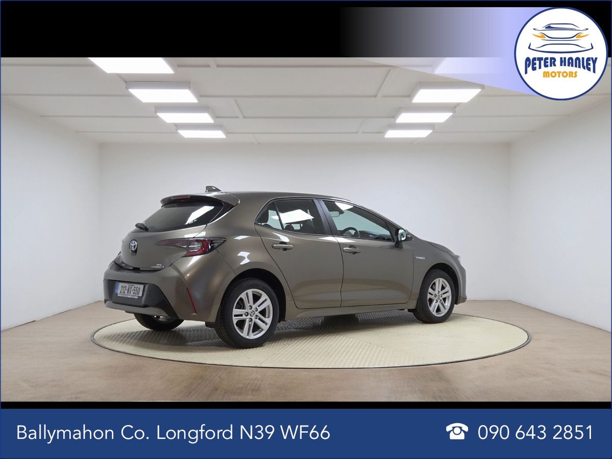 Toyota Corolla 1.8 Hybrid Luna Hatchback