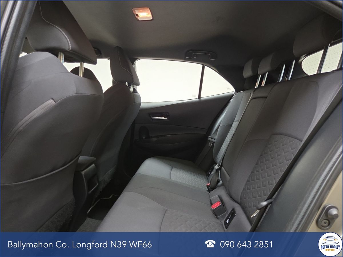 Toyota Corolla 1.8 Hybrid Luna Hatchback