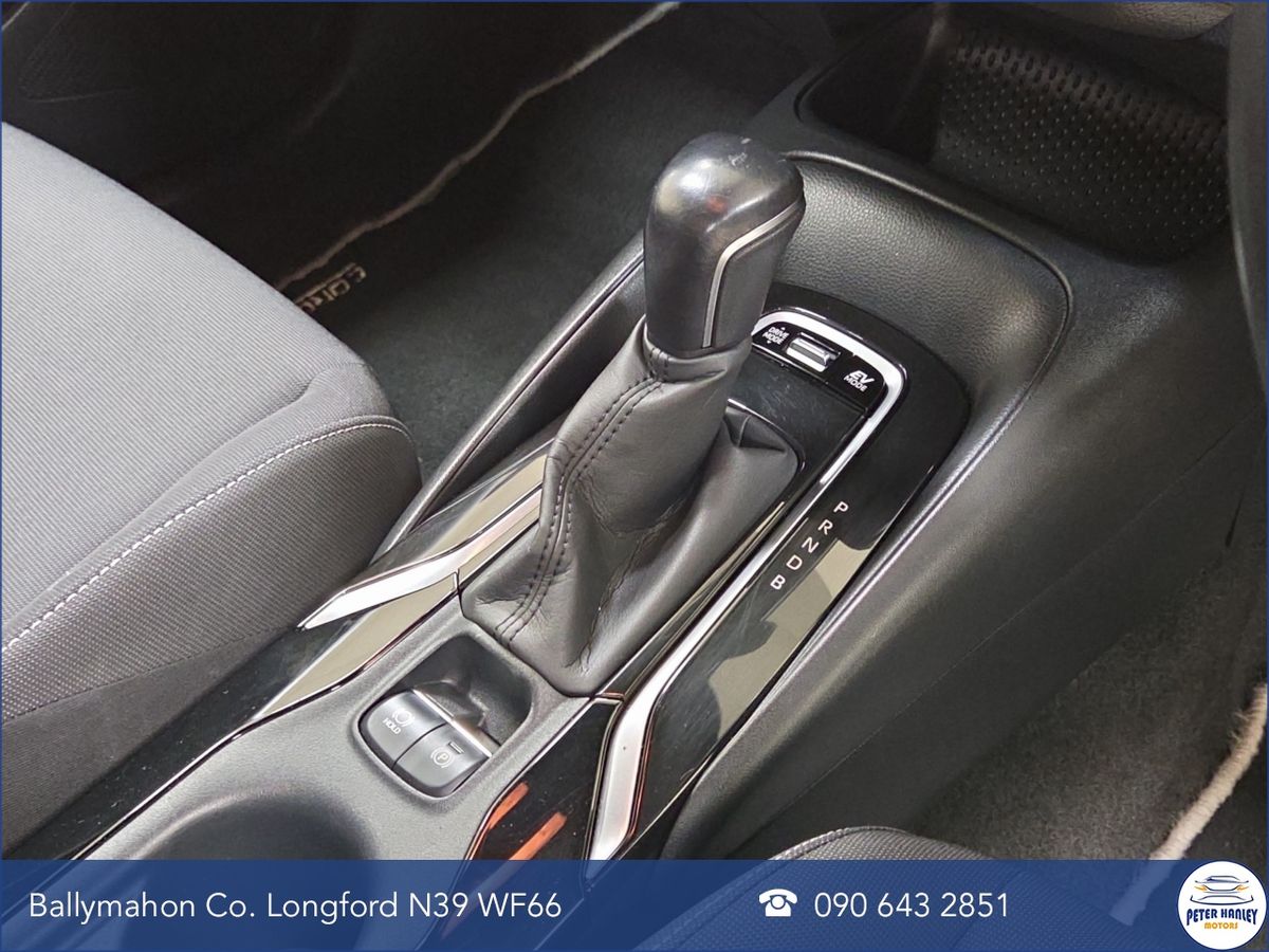Toyota Corolla 1.8 Hybrid Luna Hatchback