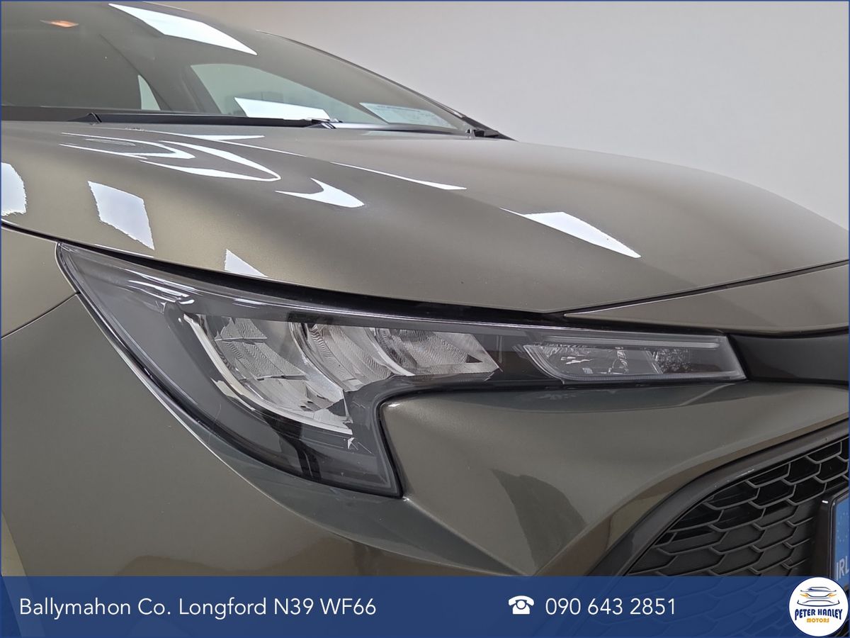 Toyota Corolla 1.8 Hybrid Luna Hatchback