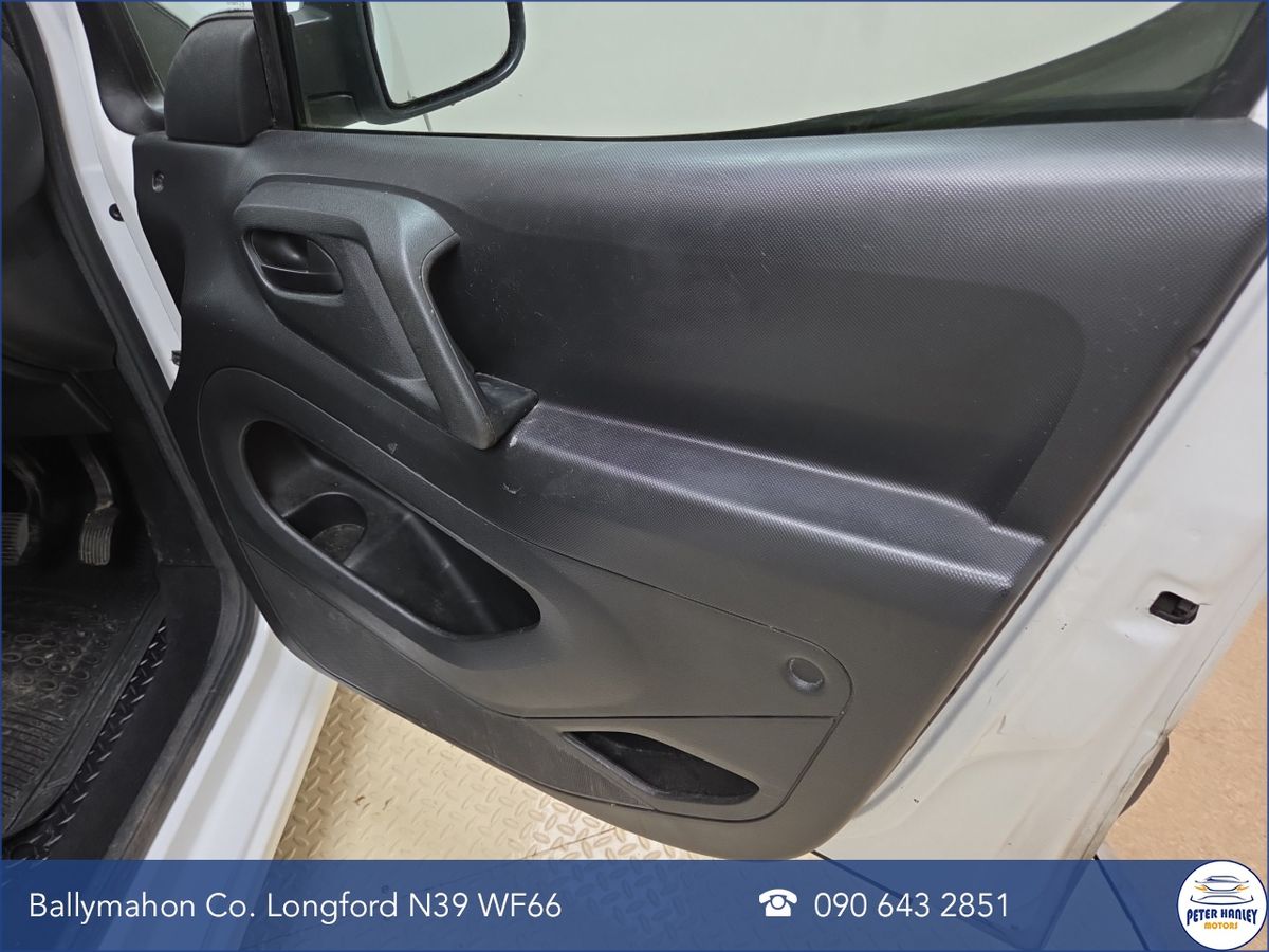 Peugeot Partner 1.6 BlueHDi 75bhp 5 Seats Active