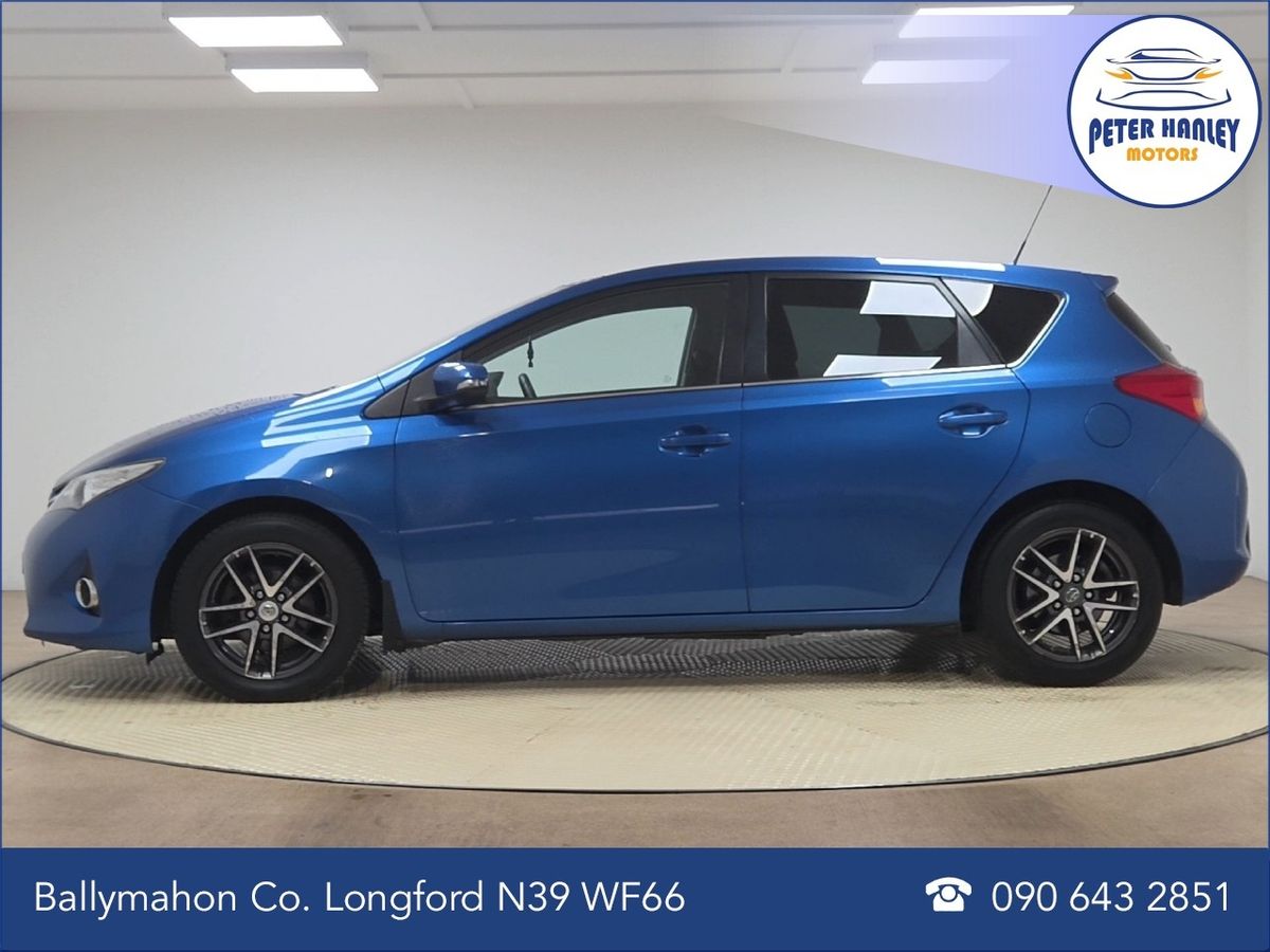 Toyota Auris D-4D 90 (1.4) 5Dr Luna